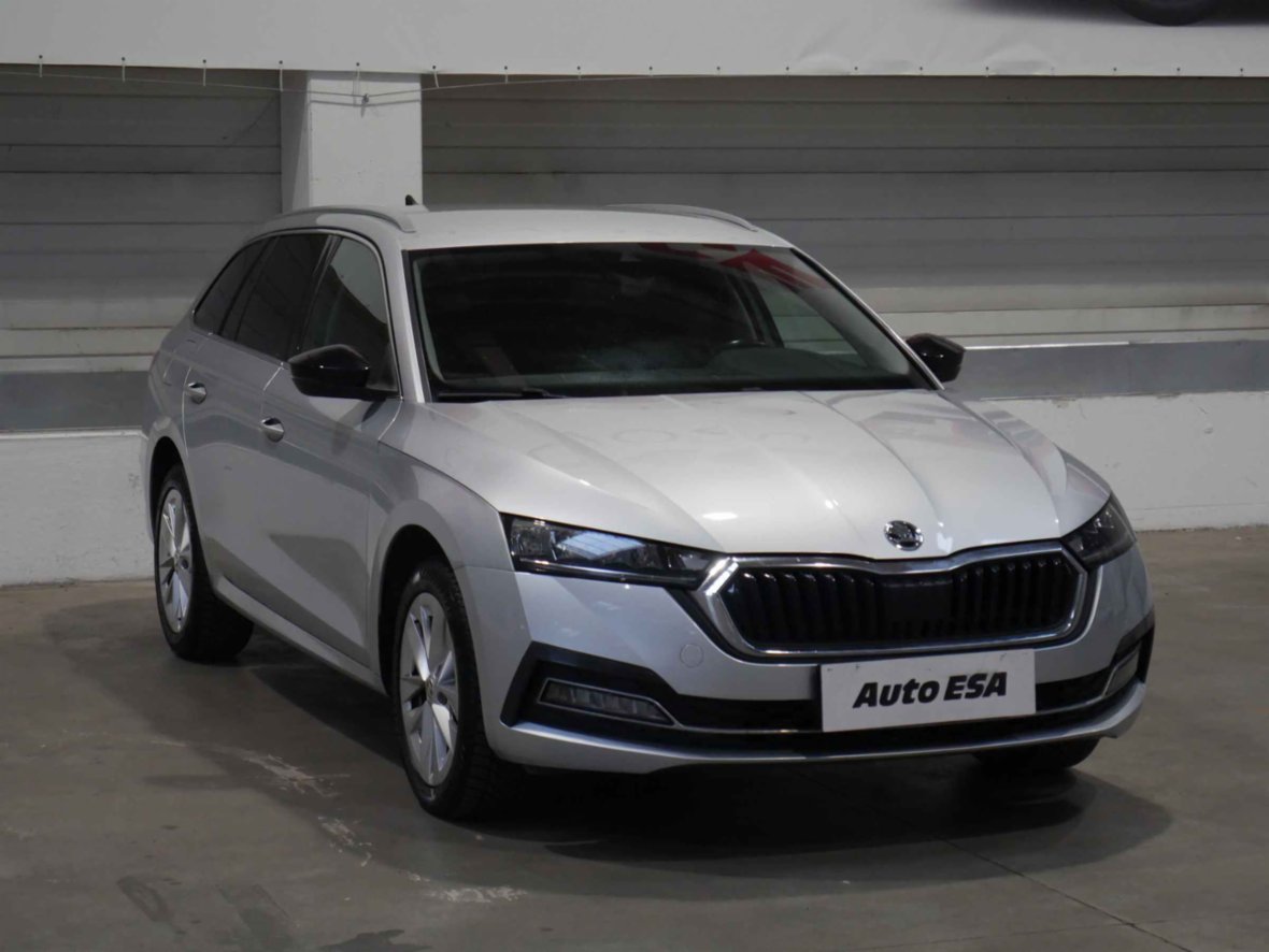 Škoda Octavia IV, 2.0TDi, ČR, LED, park.čidla,