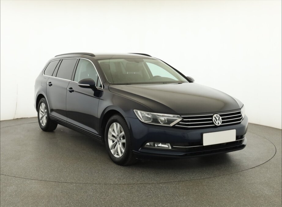 VW Passat, 2.0 TDIComfortline , Automat,, Combi,