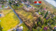 Prodej rekreační budovy s rozsáhlými pozemky v Hradištku
