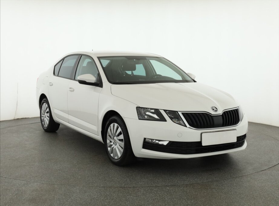 Skoda Octavia, 1.6 TDIAmbition Plus , ČR,1.maj,,