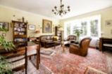 Prodej bytu 2+1, 70 m² užitné plochy, Hodkovičky, Večerní ulice