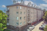Prodej bytu 2+1, 70 m² užitné plochy, Hodkovičky, Večerní ulice