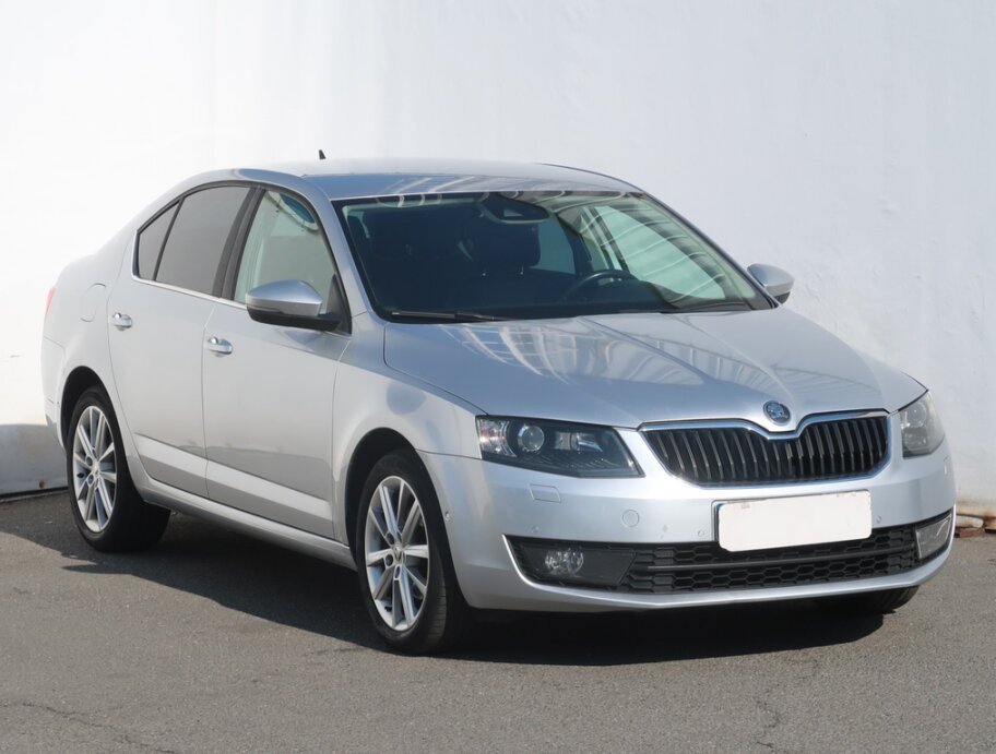 Skoda Octavia, 1.4 TSIElegance , Serv.kniha, Navi,