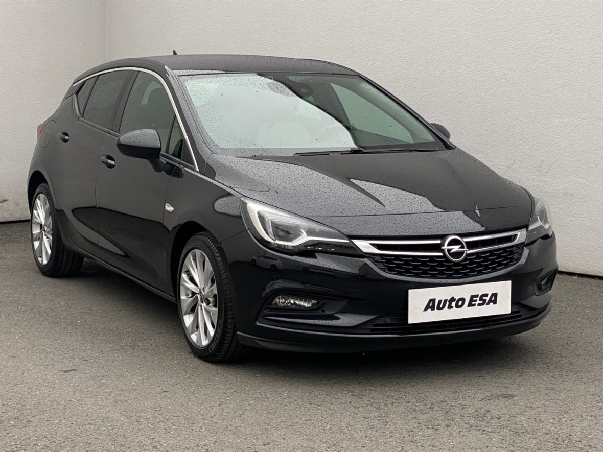 Opel Astra, 1.4T, ČR, LED, kamera, hatchback,