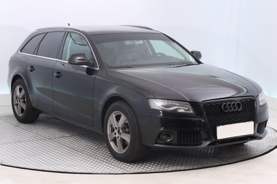 Audi A4, 2.0 TDI, nová STK, Klima, pěkný stav,,