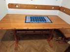 Stůl + rohová lavice + 3 židle