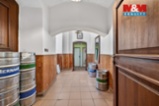 Restaurace, stravování, 879 m², Studená 