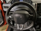 Peugeot 208, 1.2i, 1.maj, Navigace, hatchback,