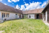 Usedlost u Třeboně s projektem na 13 apartmánů – skvělá investice