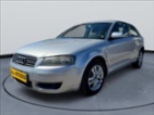 Audi A3, 2,0 i Manuál, hatchback, benzin