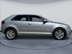 Audi A3, 2,0 i Manuál, hatchback, benzin