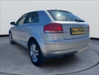 Audi A3, 2,0 i Manuál, hatchback, benzin