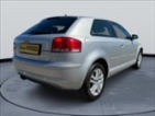 Audi A3, 2,0 i Manuál, hatchback, benzin