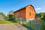Rodinný dům 3+1 s obyvatelným podkrovím, se zahradou, stodolou , Hať  ul. Lipová
