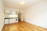 Pronájem bytu 1+kk, 26 m2, cihlový, žádaná lokalita Praha 6