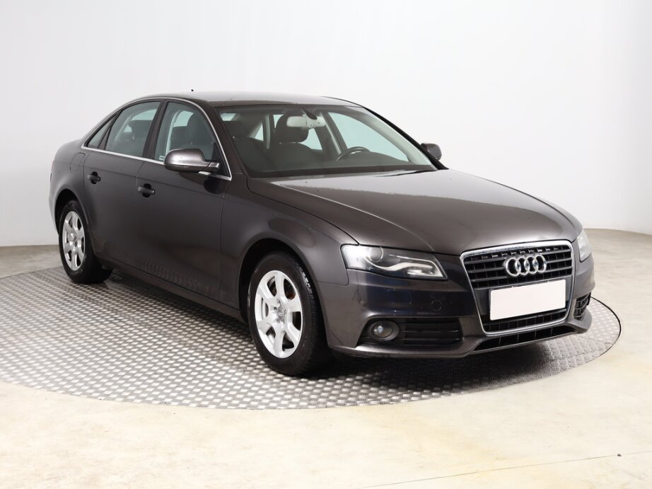 Audi A4, 2.0 TDI, Xenony, Klima, Tempomat,,