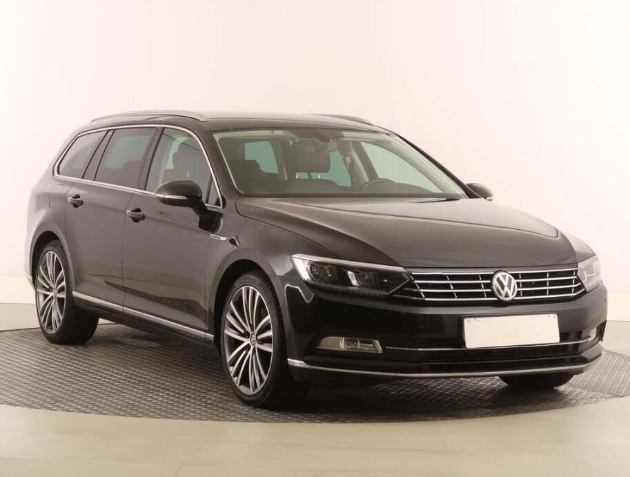 VW Passat, 2.0 TDIHighline , Automat, Serv.kniha,,