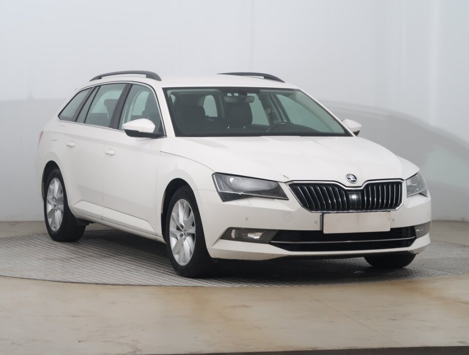 Skoda Superb, 2.0 TDIStyle , Navi, Xenony, Klima,,