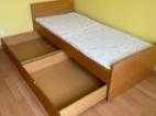 Jednolůžková postel