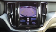 Volvo XC60, B4 FWD Momentum Auto, SUV, nafta