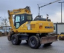 Komatsu PW160 bagr 17t opěry, 91, r.v. 2009, barva