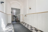 Pronájem prostorného mezonetového bytu 5+kk, 184 m and sup2 , ul. Kateřinská, Praha 2  Nové Město