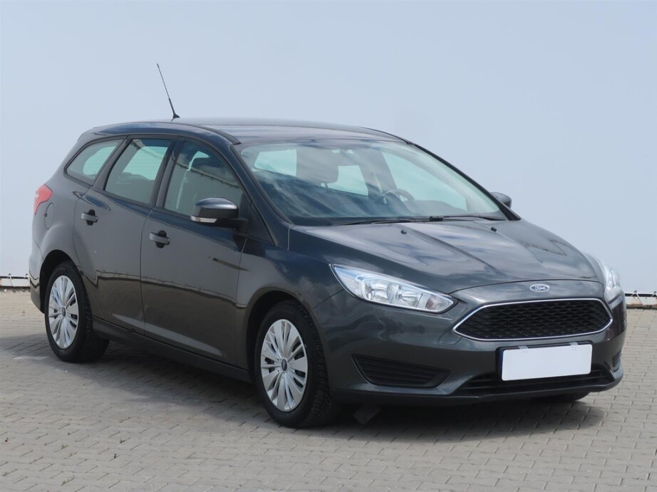 Ford Focus, 1.0 EcoBoost, ČR,1.maj, Hatchback,