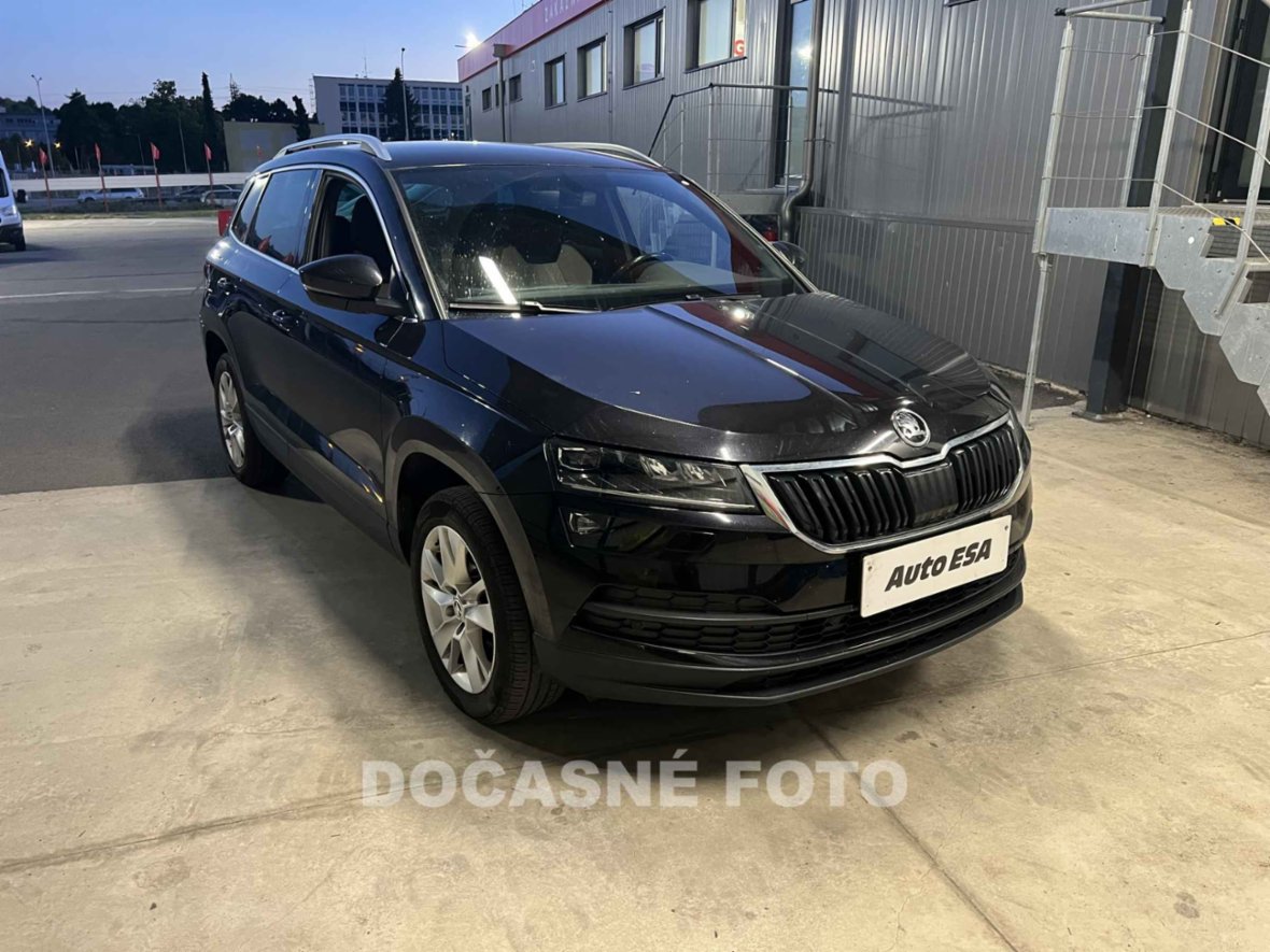 Škoda Karoq, 1.6TDi, ČR, servis.kniha, AT, SUV,