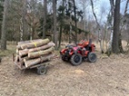 Pomocník na zahradu: Malotraktor s károu