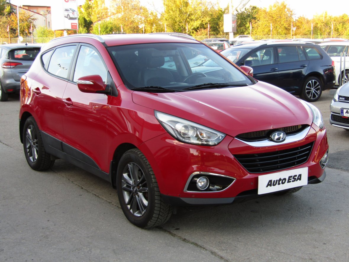 Hyundai Ix35, 4x4 2.0CRDiikolor, ČR, SUV, nafta