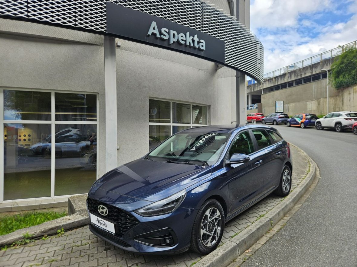 Hyundai i30, 1.5i Comfort, serv.kn., 1.maj., kombi