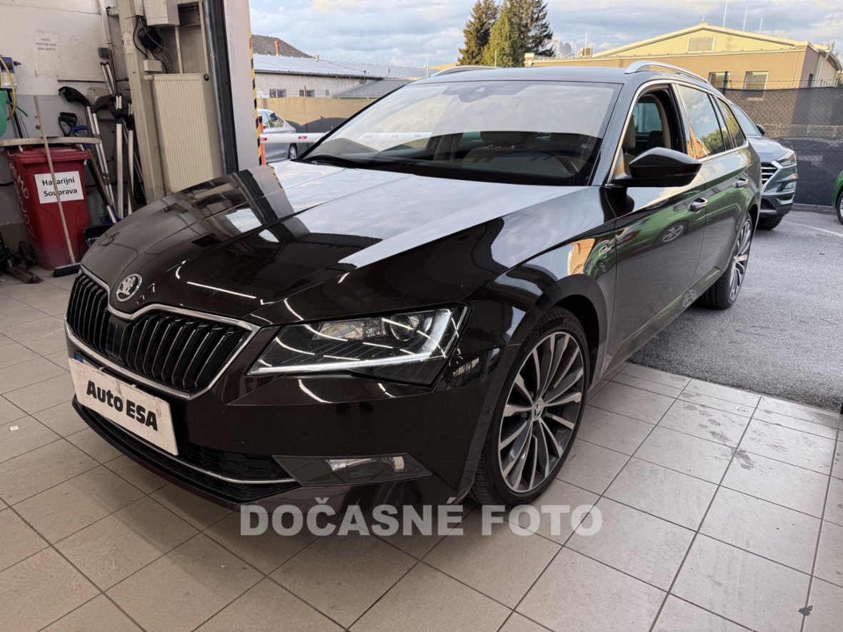 Škoda Superb III, 4x4 2.0tdi, ČR, AT, navi, kombi,