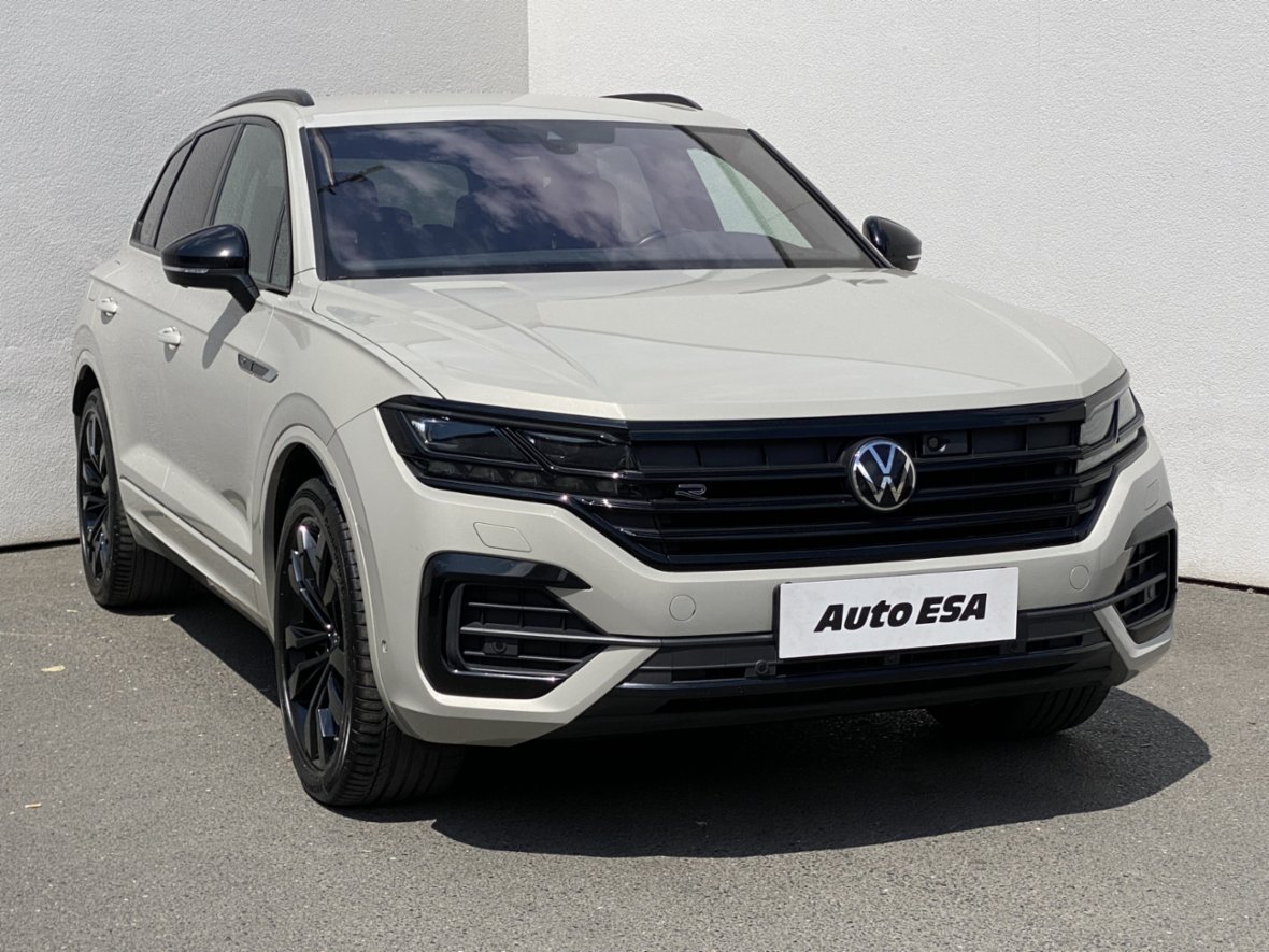 Volkswagen Touareg, 4x4 3.0 TDi R-Line, 1.maj, SUV