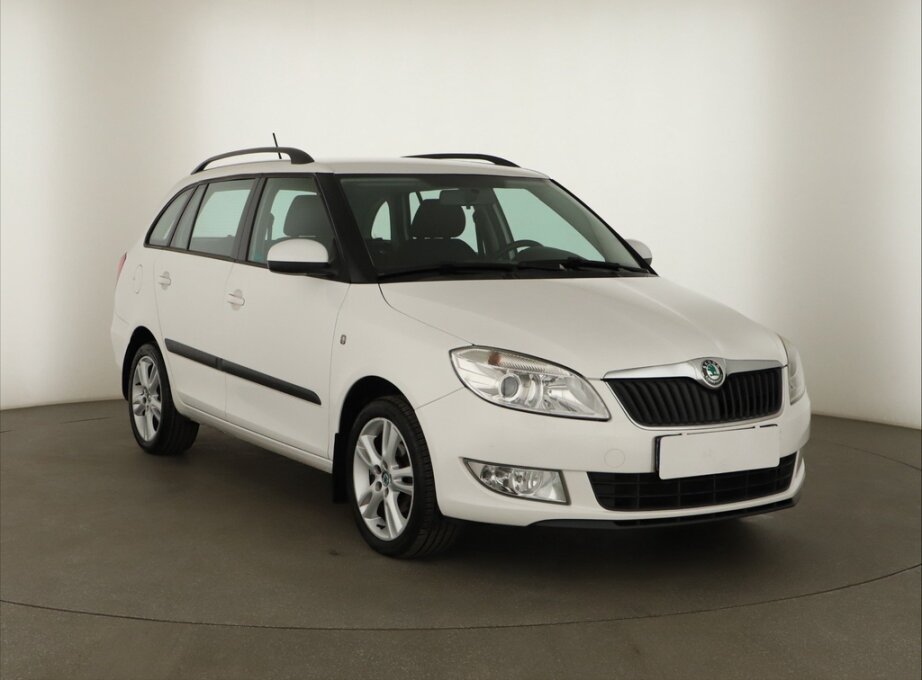 Skoda Fabia, 1.2 TSIElegance , Serv.kniha, Klima,,