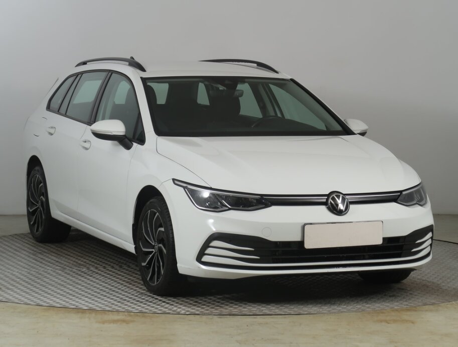VW Golf, 1.5 TSILife ,, Combi, Benzín
