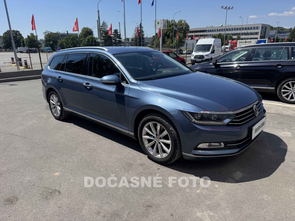 Volkswagen Passat, 2.0TDi, AT, kombi, nafta
