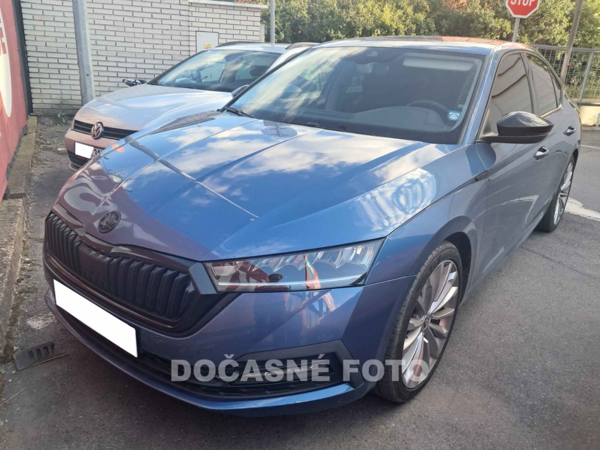 Škoda Octavia IV, 1.0 TSi Active, ČR, liftback,
