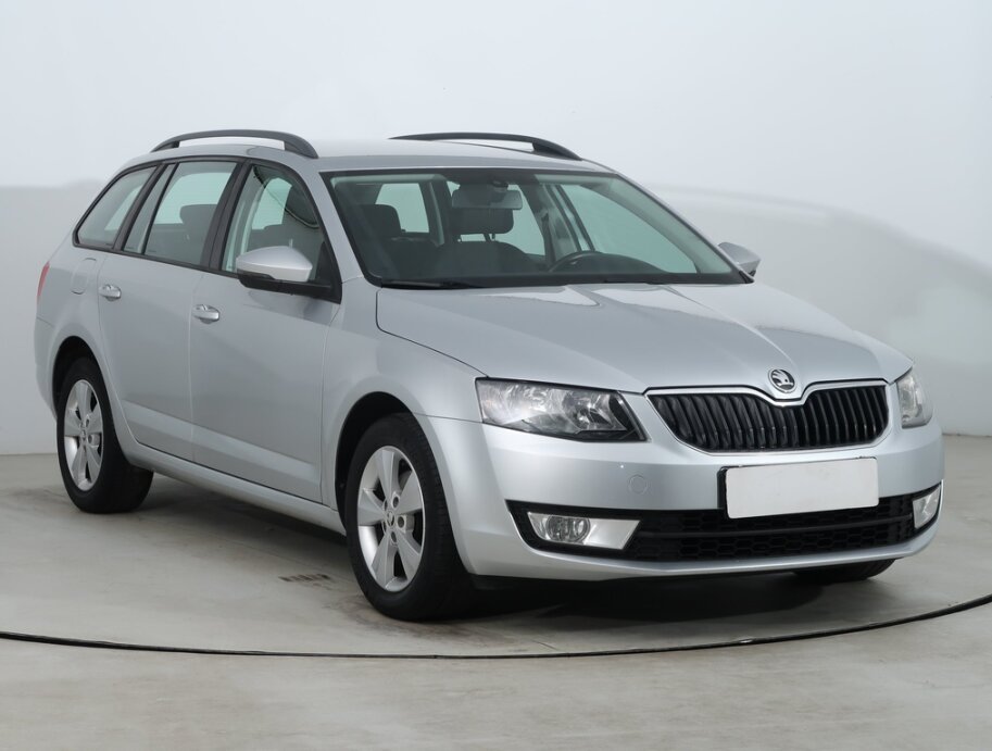 Skoda Octavia, 1.4 TSI, ČR,2.maj, Serv.kniha, Navi