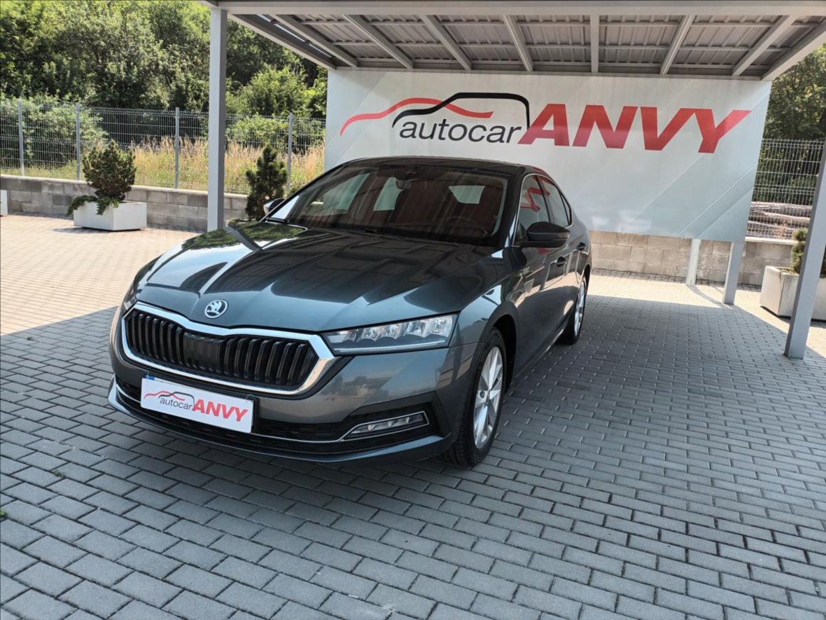 Škoda Octavia, 2,0 TDI,85kw,REZERVACE, sedan,