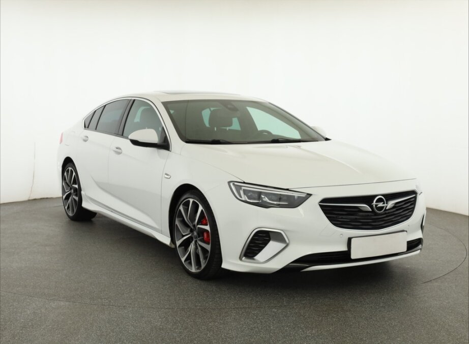 Opel Insignia, 2.0 BiTurbo CDTI,, Sedan/Saloon,