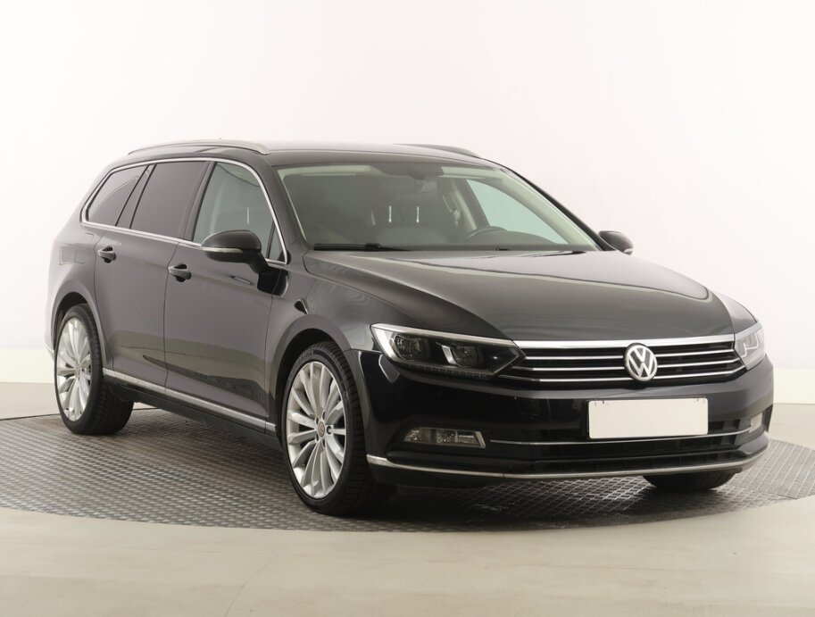 VW Passat, 2.0 TDIHighline , Automat, Kůže, Navi,,