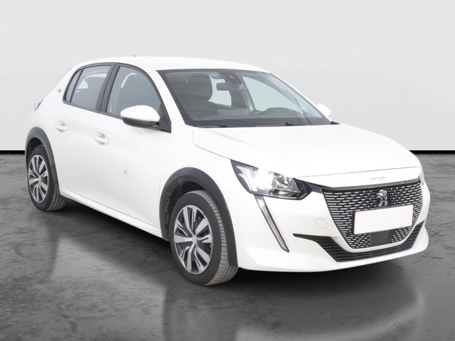 Peugeot e-208, 50 kWhActive , SoH 85%, Automat,,
