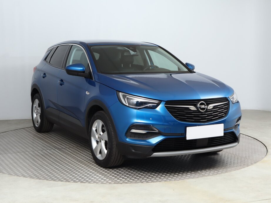 Opel Grandland, 1.2 Turbo, ČR,1.maj, Kůže, Navi,,