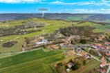 Prodej rozestavěného domu 4+kk, garáž, pozemek 949m2 u Karlštejna