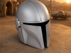 Sci-fi helma jako dekorace nebo cosplay