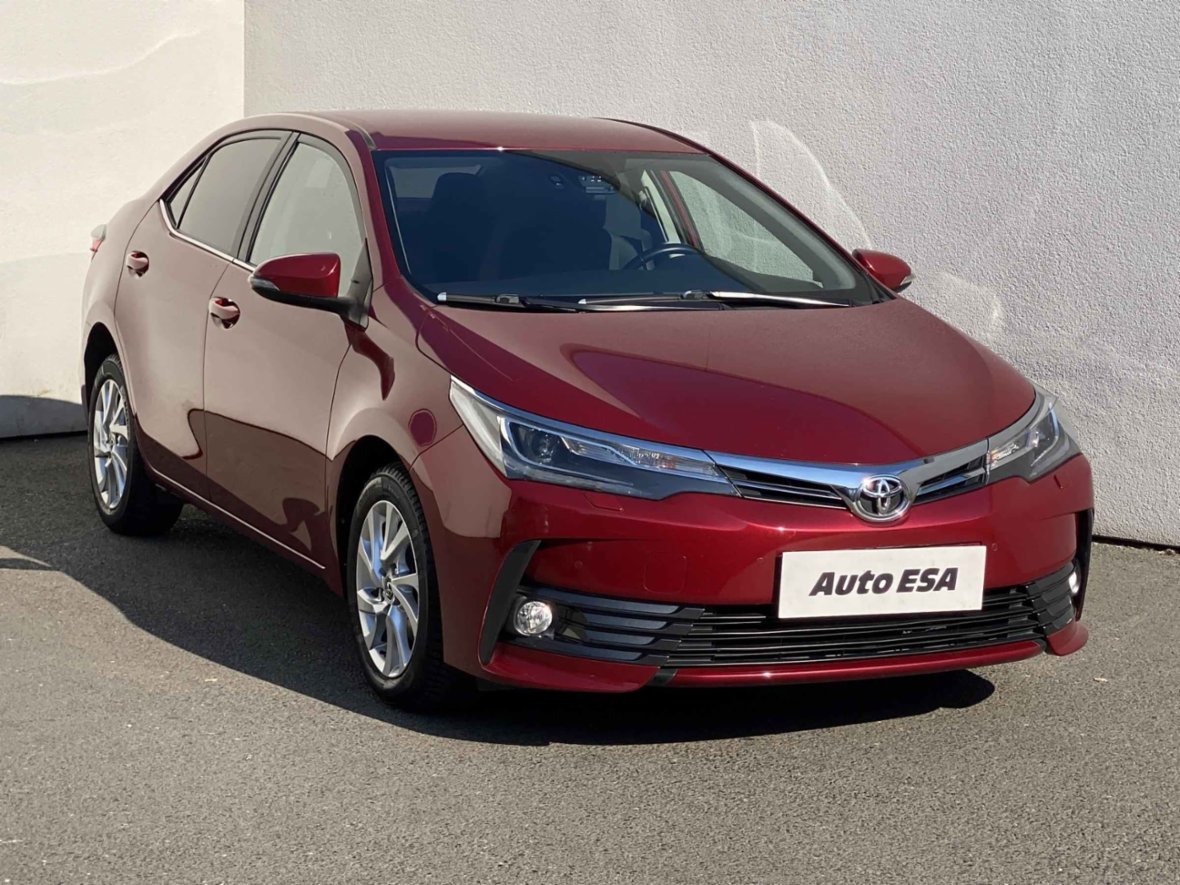Toyota Corolla, 1.6i, ČR, Xenon, AC, sedan, benzín