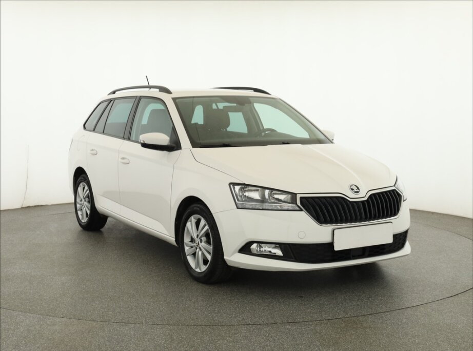 Skoda Fabia, 1.0 TSIAmbition , ČR,1.maj, Tempomat,