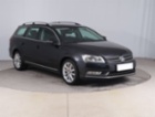 VW Passat, 2.0 TDIHighline , Xenony, Klima,, Combi