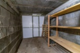Prostorný byt  s atmosférou rodinného domu - zahrada, krytá terasa, 2x parkovací stání, sklep