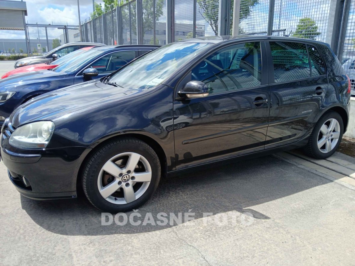 Volkswagen Golf, 1.9 TDI, AT, nez.topení,